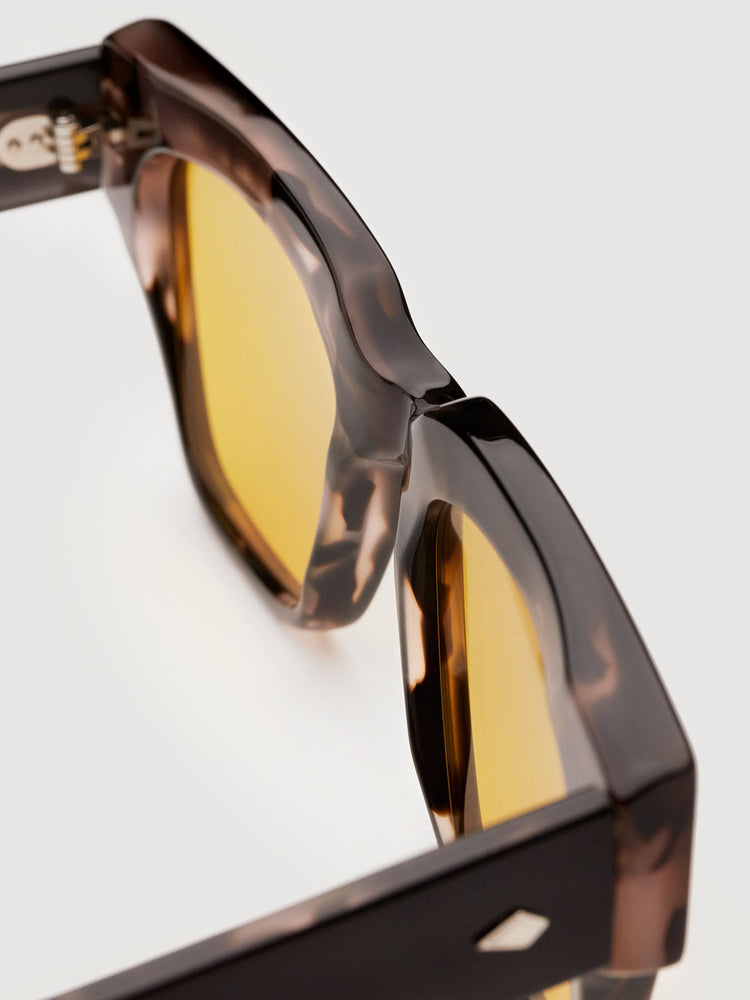 Onyx Amber